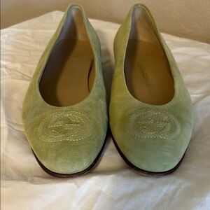 Gucci Women's Green Suede Flats